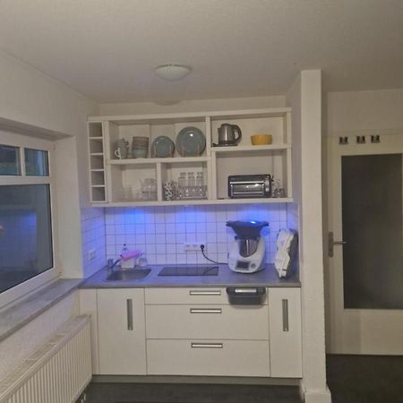 Souterrain-Wohnung Mit Kostenlosem Stellplatz ライプツィヒ エクステリア 写真